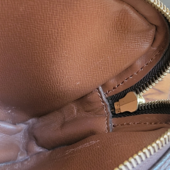 LOUIS VUITTON Pochette Marly Monogram Canvas Crossbody Bag..Authentic!! - Picture 9 of 14